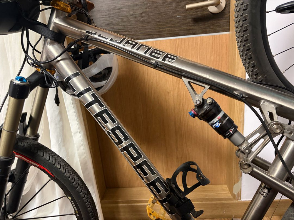 라이트 스피드 티타늄 MTB 자전거 이미지