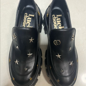 럭키슈에뜨 별 장식 로퍼 240사이즈 이미지