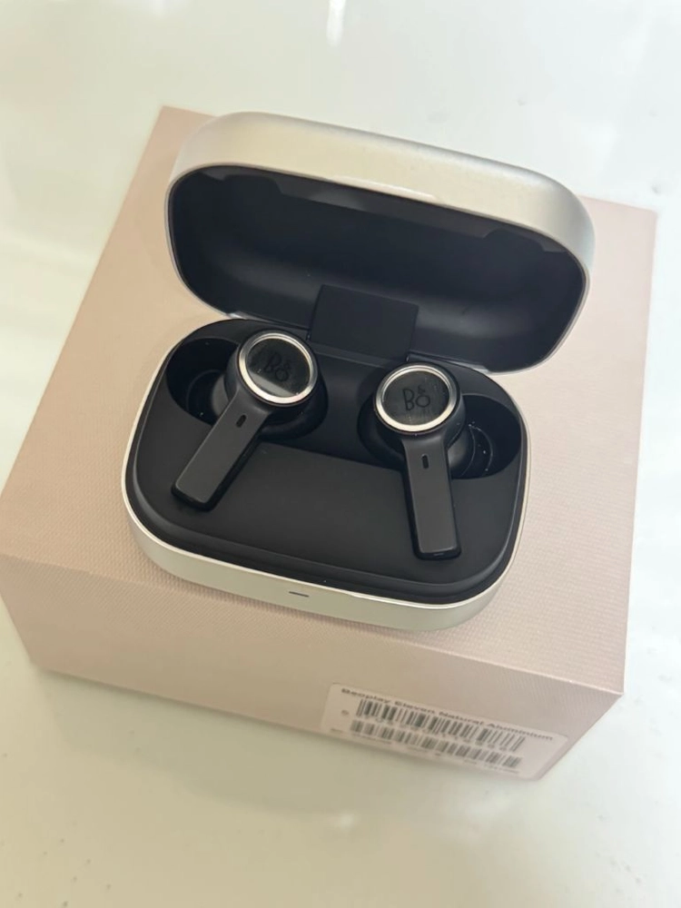 뱅앤올룹슨 베오플레이 일레븐 풀박스(Beoplay Eleven Natural) 이미지