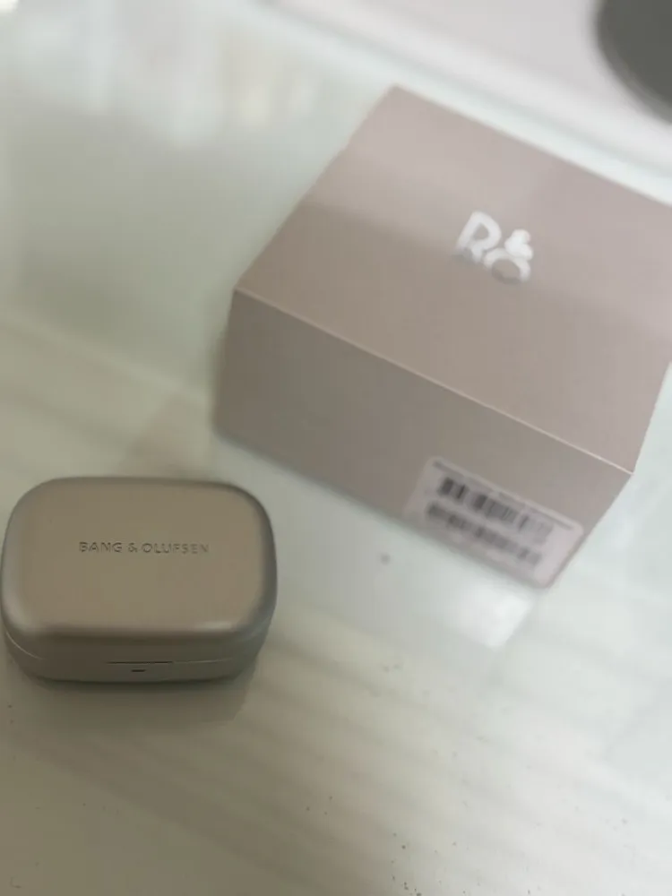 뱅앤올룹슨 베오플레이 일레븐 풀박스(Beoplay Eleven Natural) 이미지