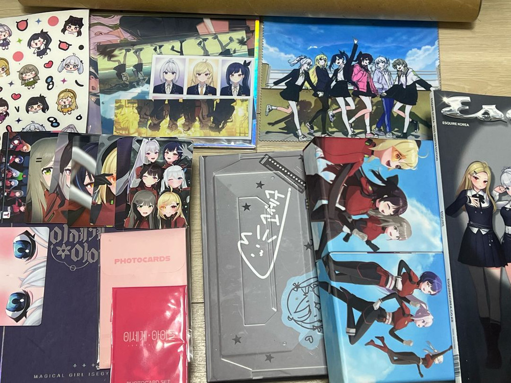 이세계아이돌 쿠션 기타 굿즈 판매합니다 이미지