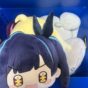 이세계아이돌 쿠션 기타 굿즈 판매합니다 이미지