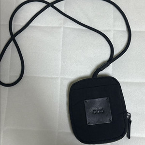 코스 미니크로스바디 파우치 나일론