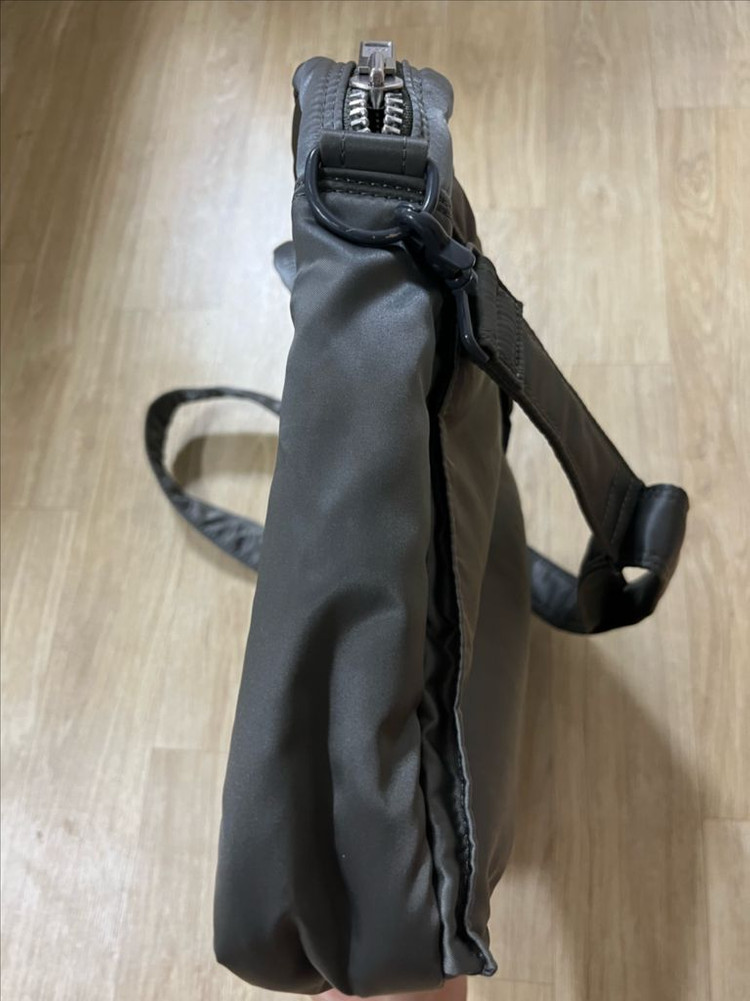 요시다 포터 탱커 2way 브리프케이스 실버그레이 622-79311 이미지