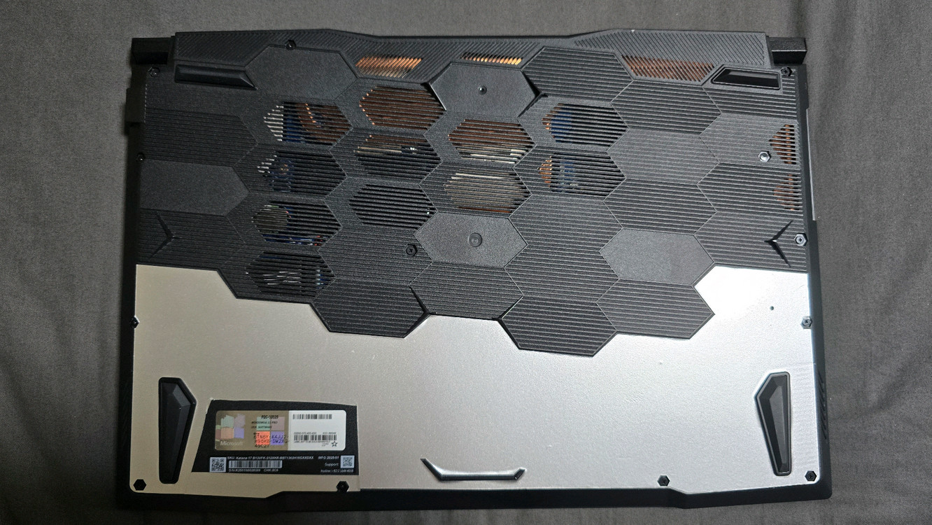 게이밍 노트북 MSI KATANA 17 B13VFK Ram32GB 2T RTX4060--3