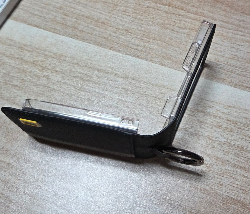 내셔널지오그래픽 비즈니스 월렛 케이스 블랙 갤럭시Z플립7 새제품(노박스) 이미지