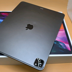 아이패드프로 12.9.4세대 256기가 94프로