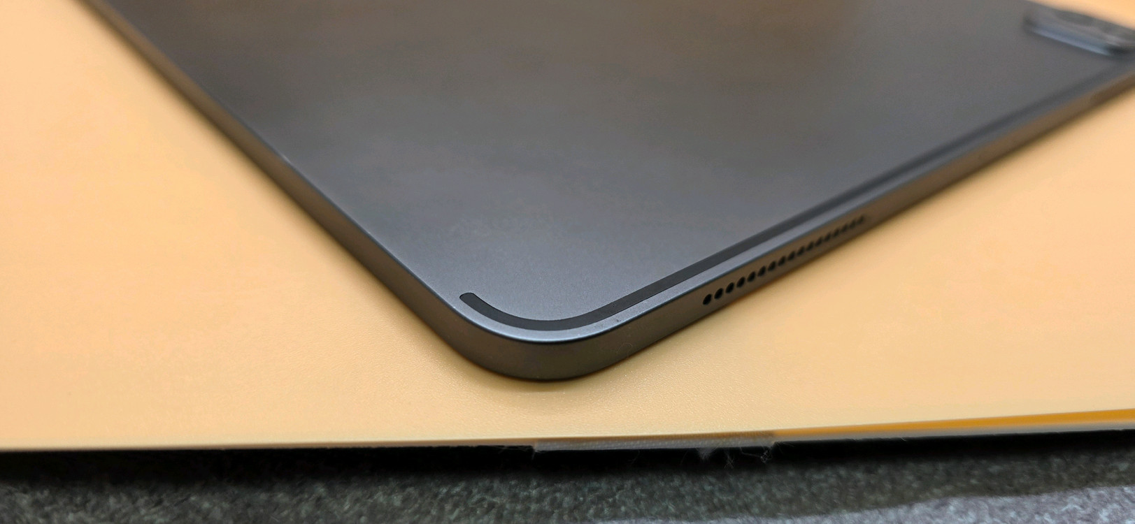 아이패드프로 12.9.4세대 256기가 94프로--4