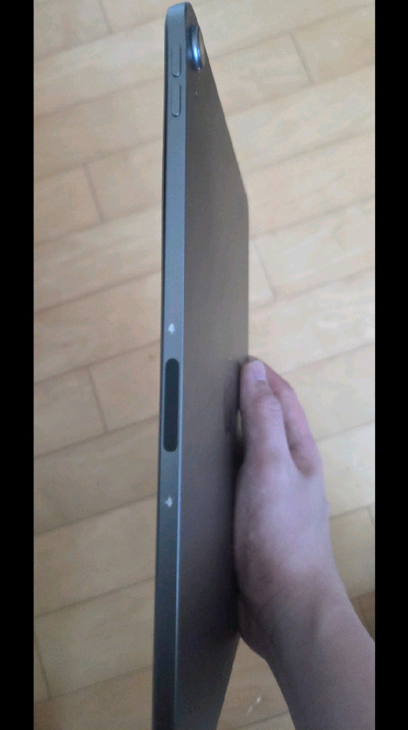 아이패드 에어5 11 m1 256g 와이파이 액정파손 76%--2