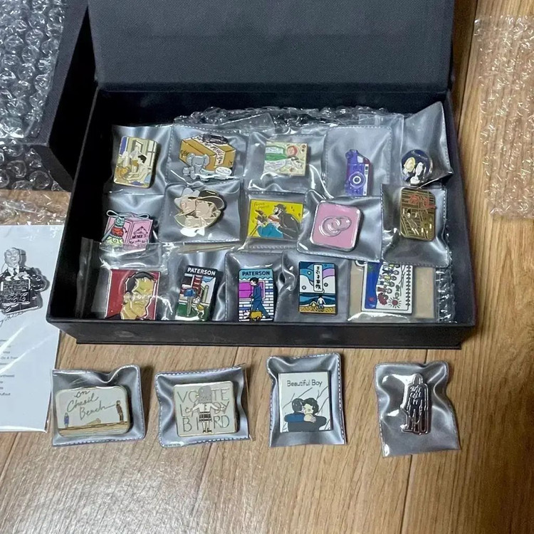 브로크백 마운틴 뱃지2종 아트하우스패스 패키지 히스레저 제이크질렌할 영화 이미지