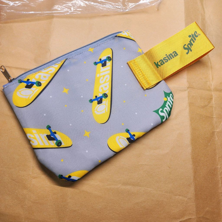 카시나 x 스프라이트 파우치 한정판 새제품. 이미지