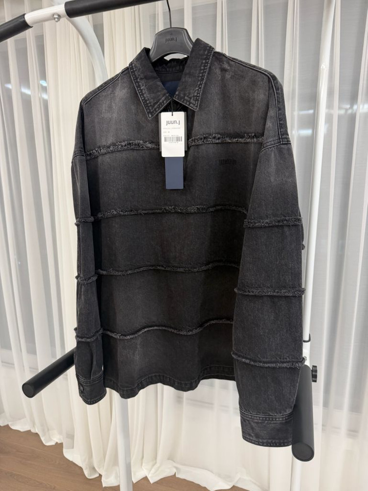 준지 25ss 블랙 데님 롱슬리브 맨투맨 m사이즈(105사이즈) 새상품 팝니다 이미지