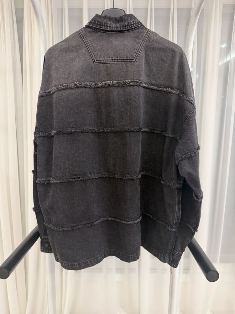 준지 25ss 블랙 데님 롱슬리브 맨투맨 m사이즈(105사이즈) 새상품 팝니다 이미지