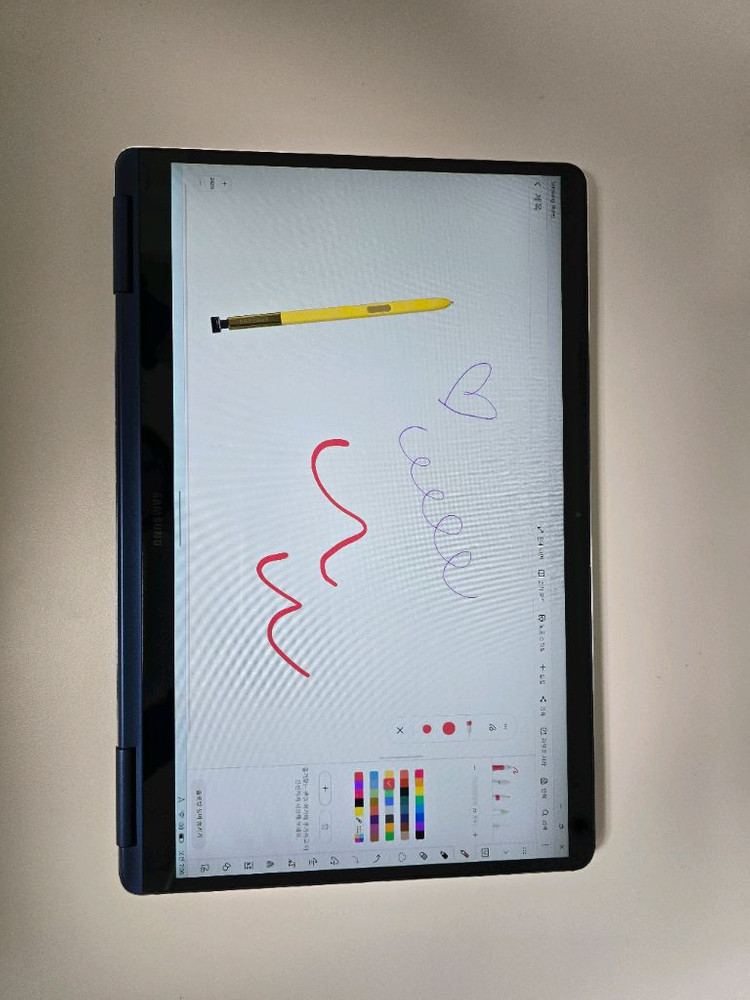 삼성노트북9 i7 올인원 랩탑 이미지