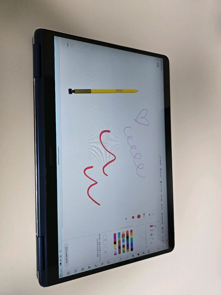 삼성노트북9 i7 올인원 랩탑 이미지