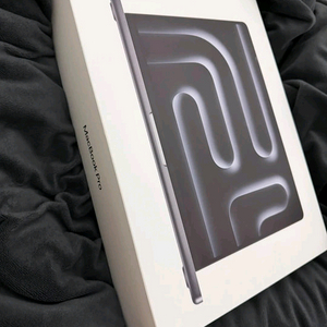 애플 맥북 14 프로 M5 스페이스 그레이 개봉