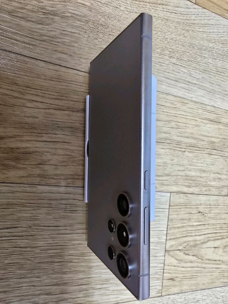 갤럭시 S24 울트라 자급제 삼성센터수리 SS급 512G--5