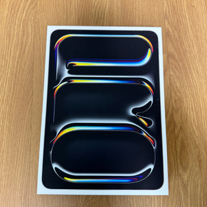 아이패드 프로 11 m5 256GB 미개봉 팝니다