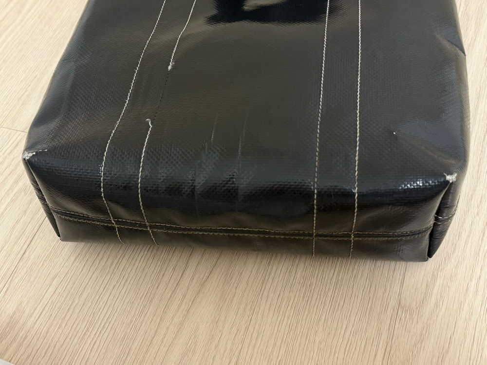 프라이탁 리랜드 올블랙 구버전 이미지