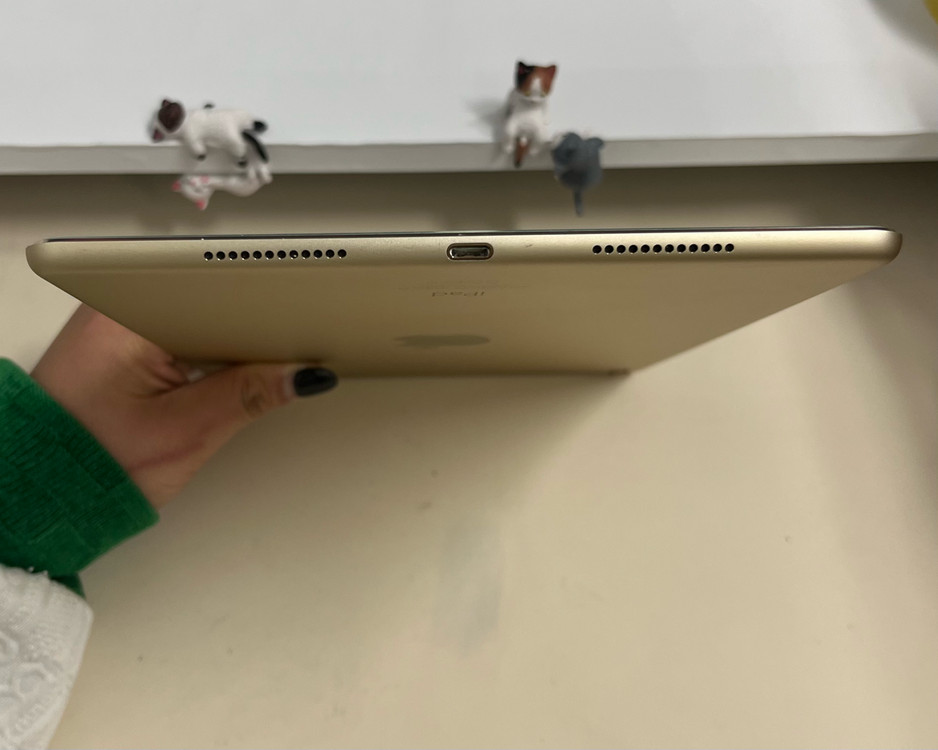 아이패드프로 9.7 32G 골드 WIFI S급!--3