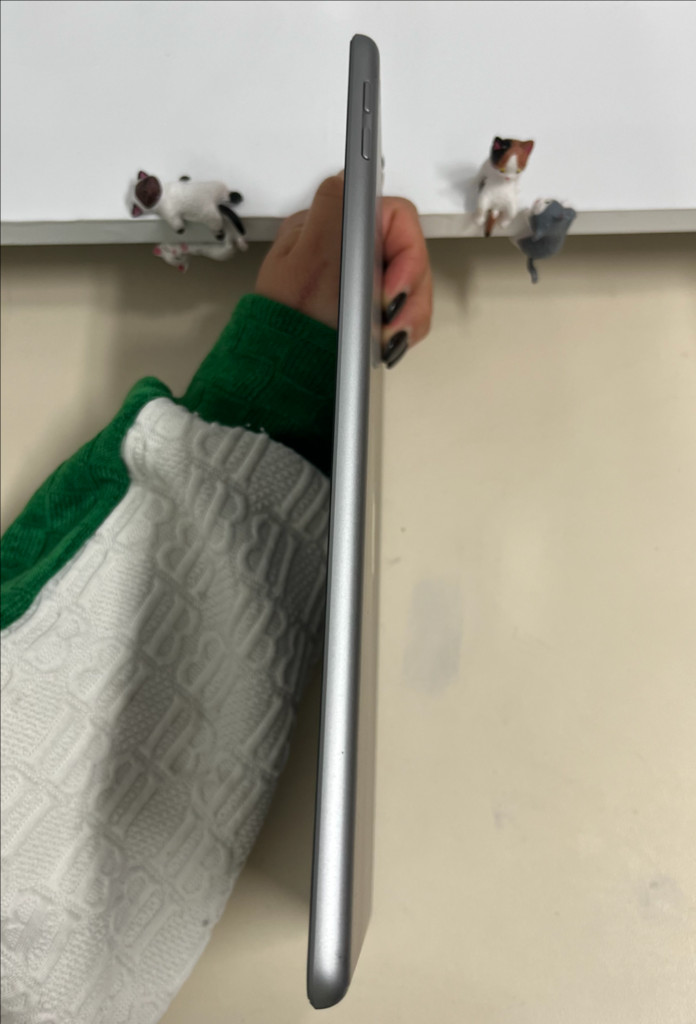 아이패드5세대 32G 그레이 WIFI S급!--5