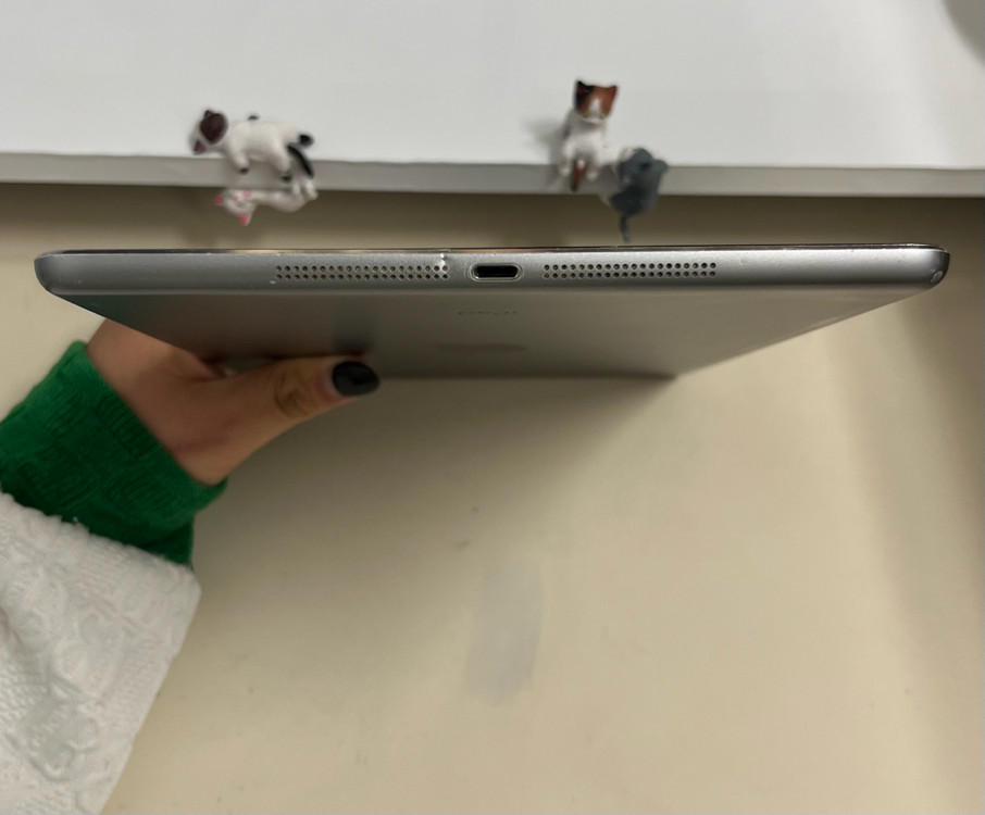 아이패드에어1 16G 그레이 WIFI A급--3