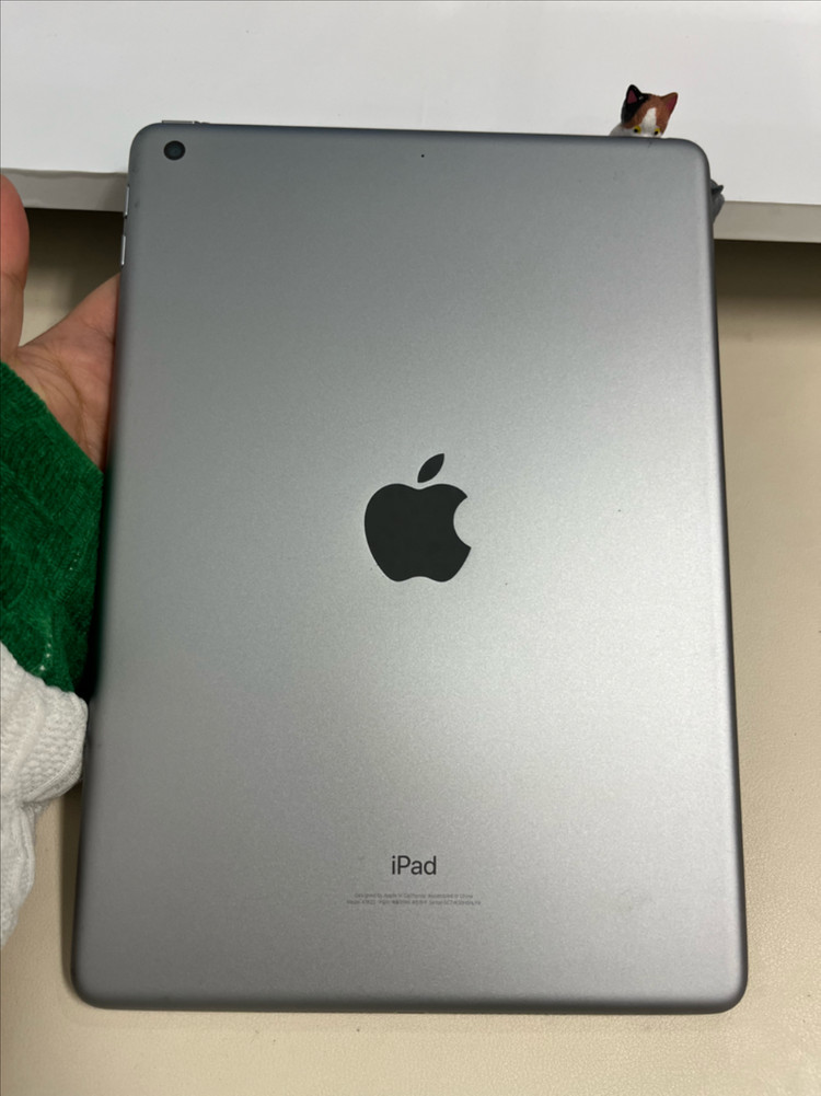 아이패드5세대 32G 그레이 WIFI S급!--1
