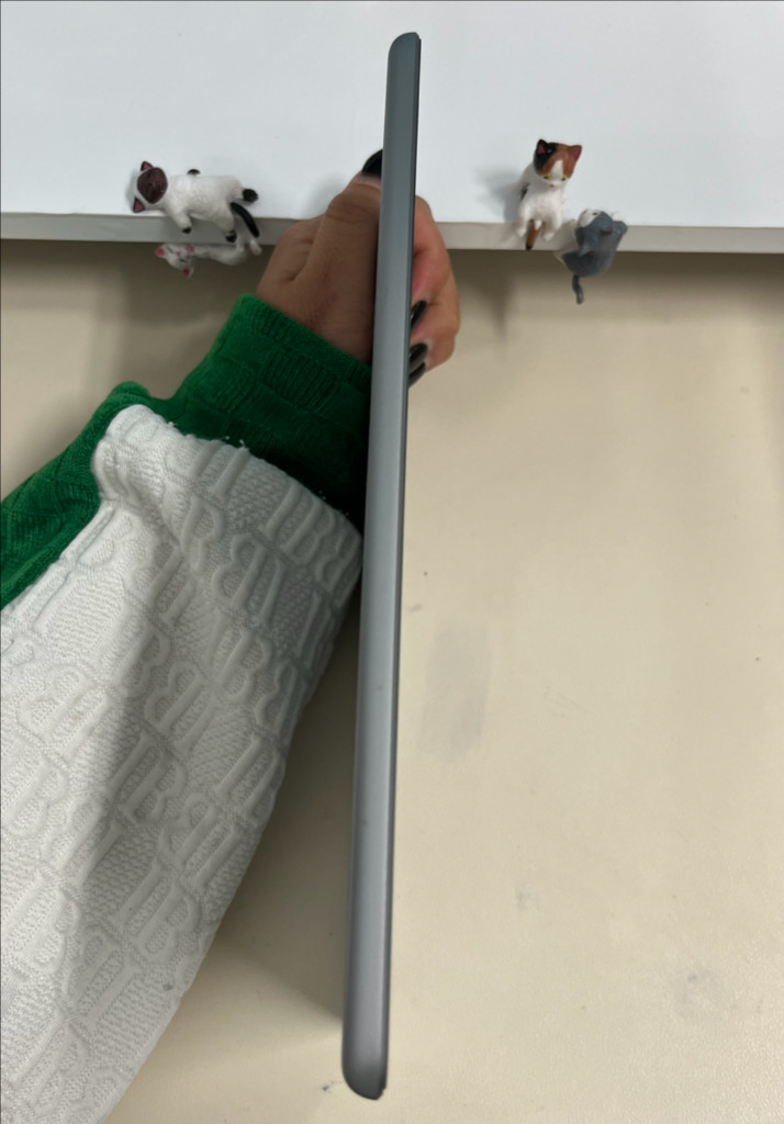 아이패드5세대 32G 그레이 WIFI S급!--4