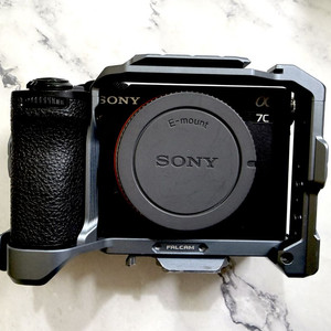 소니 정품 A7C2 바디를 199만원에 팝니다. 이미지