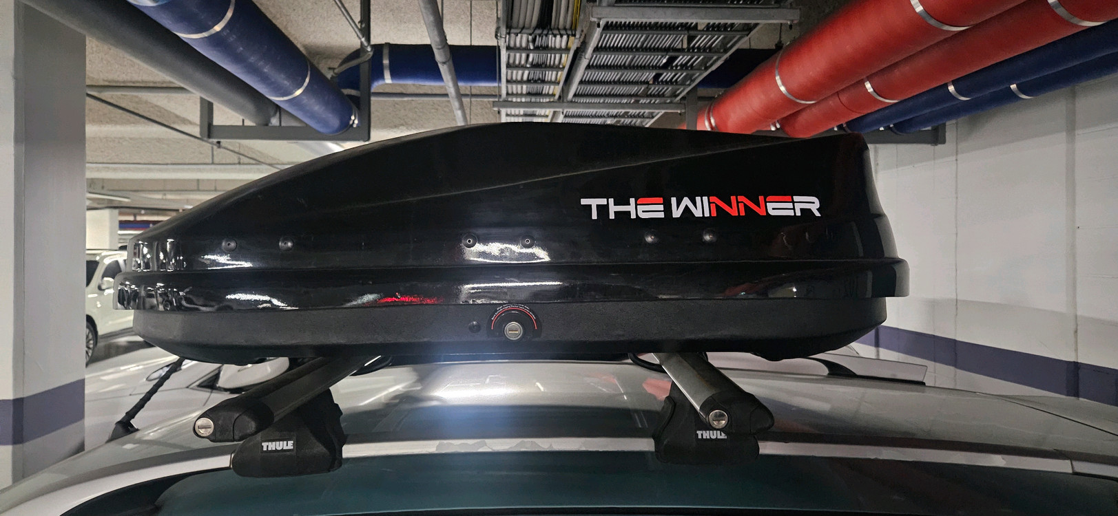 R240 THE WINNER 더위너 루프박스 툴레 가로바 팝니다.--1