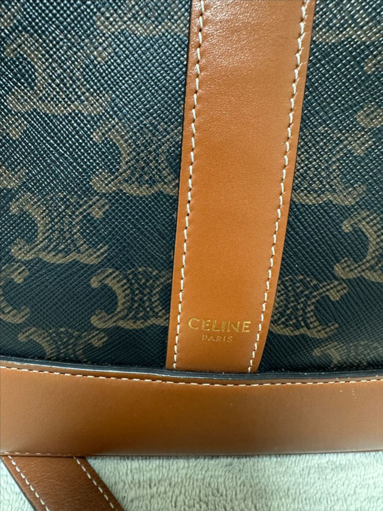 셀린느 트리올프 버킷백 미디움(무료배송) 이미지