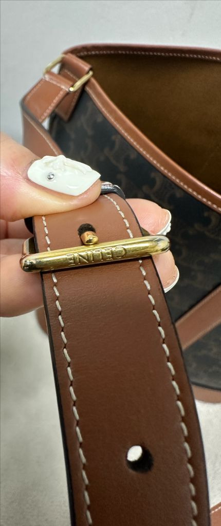 셀린느 트리올프 버킷백 미디움(무료배송) 이미지