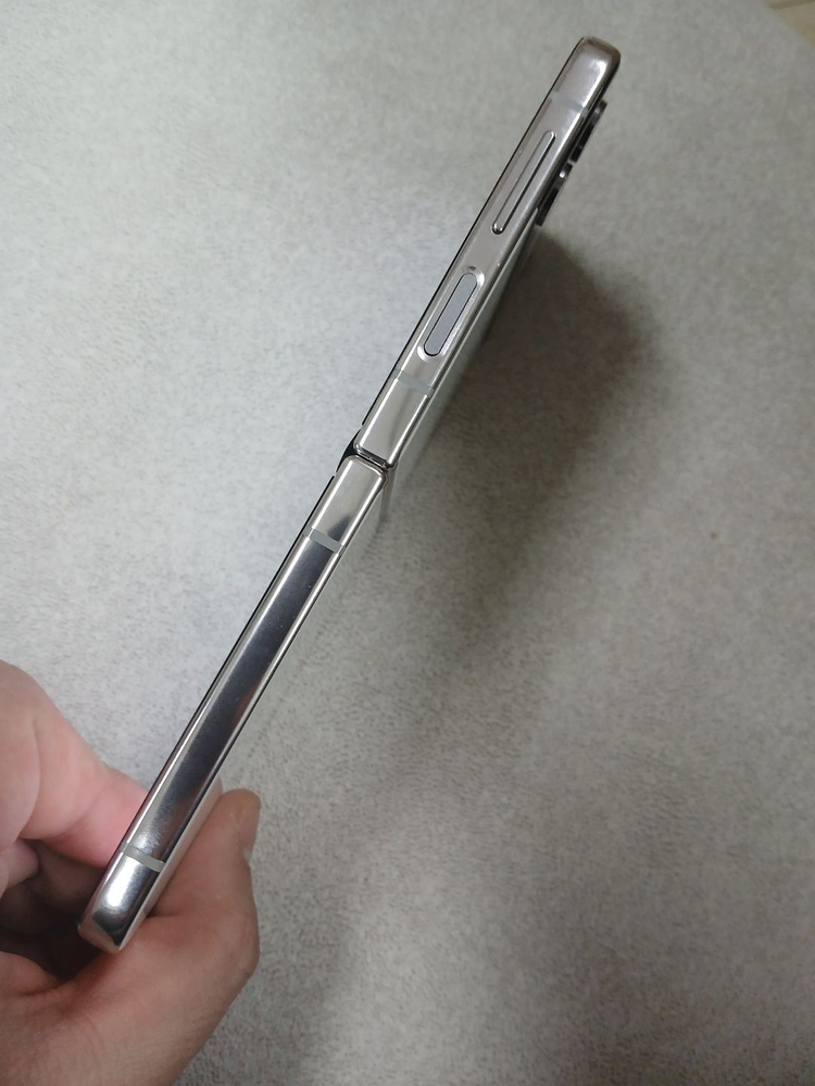 갤럭시Z플립4 256_GB 판매합니다!! 이미지