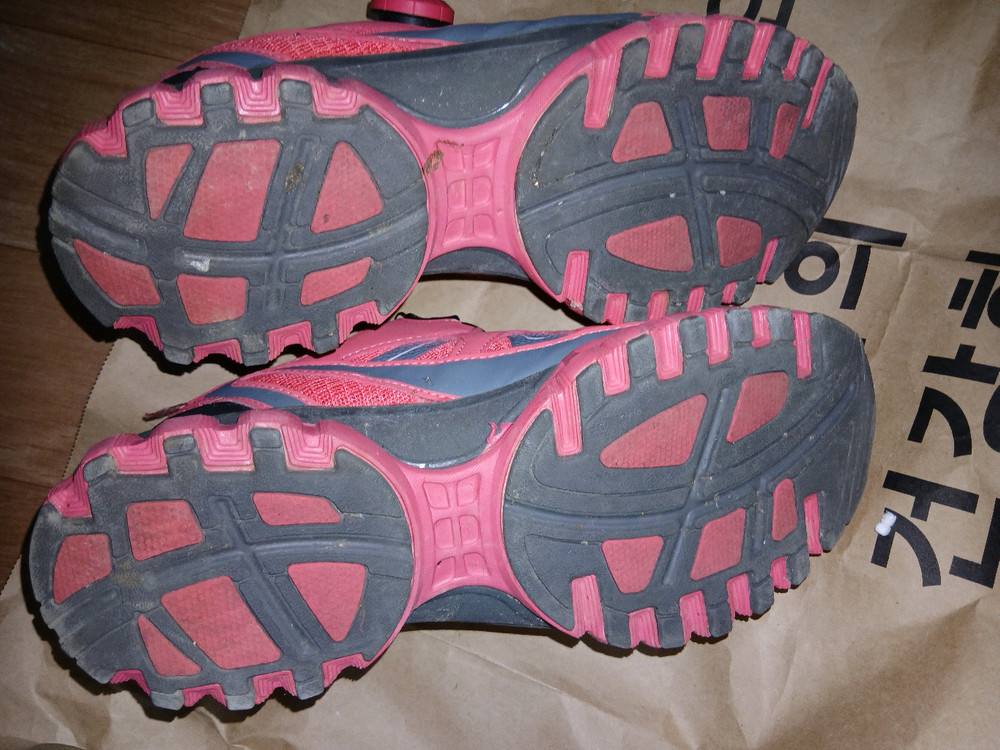 여성용 트레일 러닝화.245mm--1