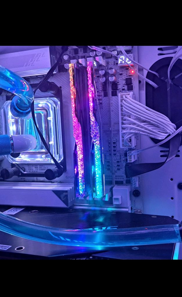 G.SKILL DDR5-6000 CL28 Z5 ROYAL NEO 실버 (32GB (16Gx2)) 이미지