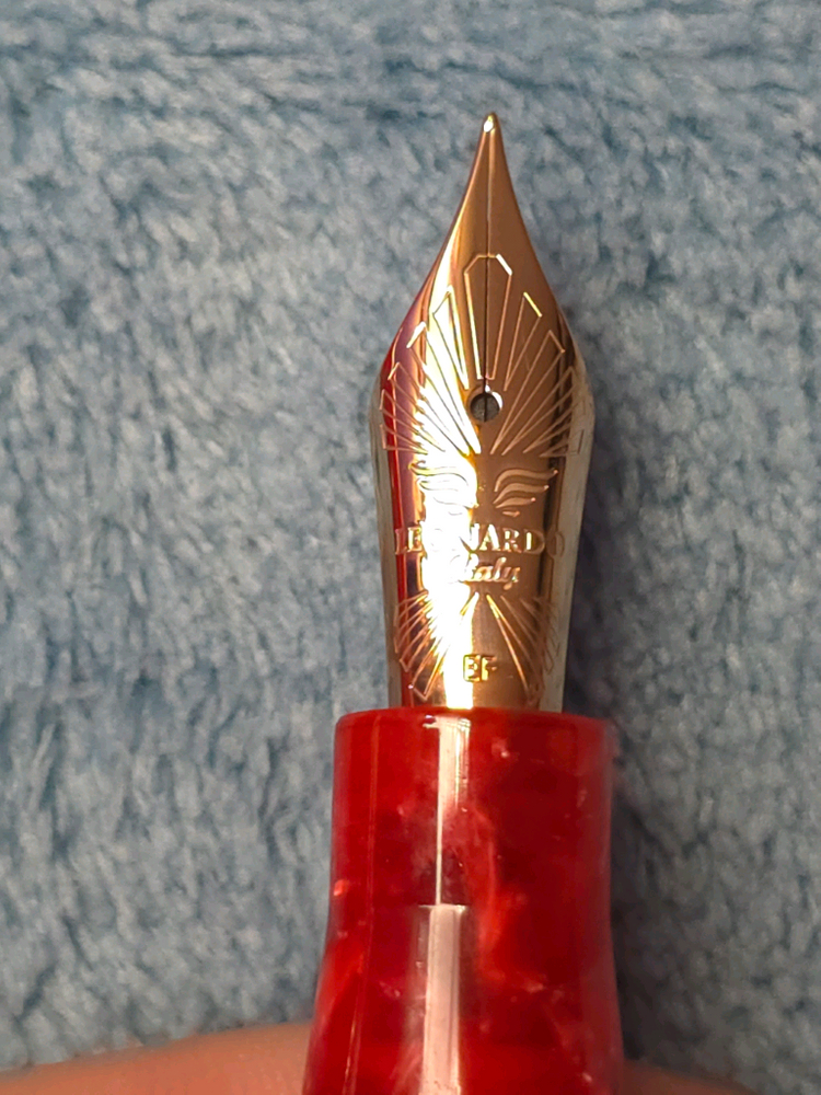 레오나르도 오피치나 이탈리아나 피안화 한국 힌정판 EF닙 만년필 이미지