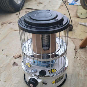 새제품 석유난로 기름 심지 등유 히터 난로 팝니다. 가격내림 이미지