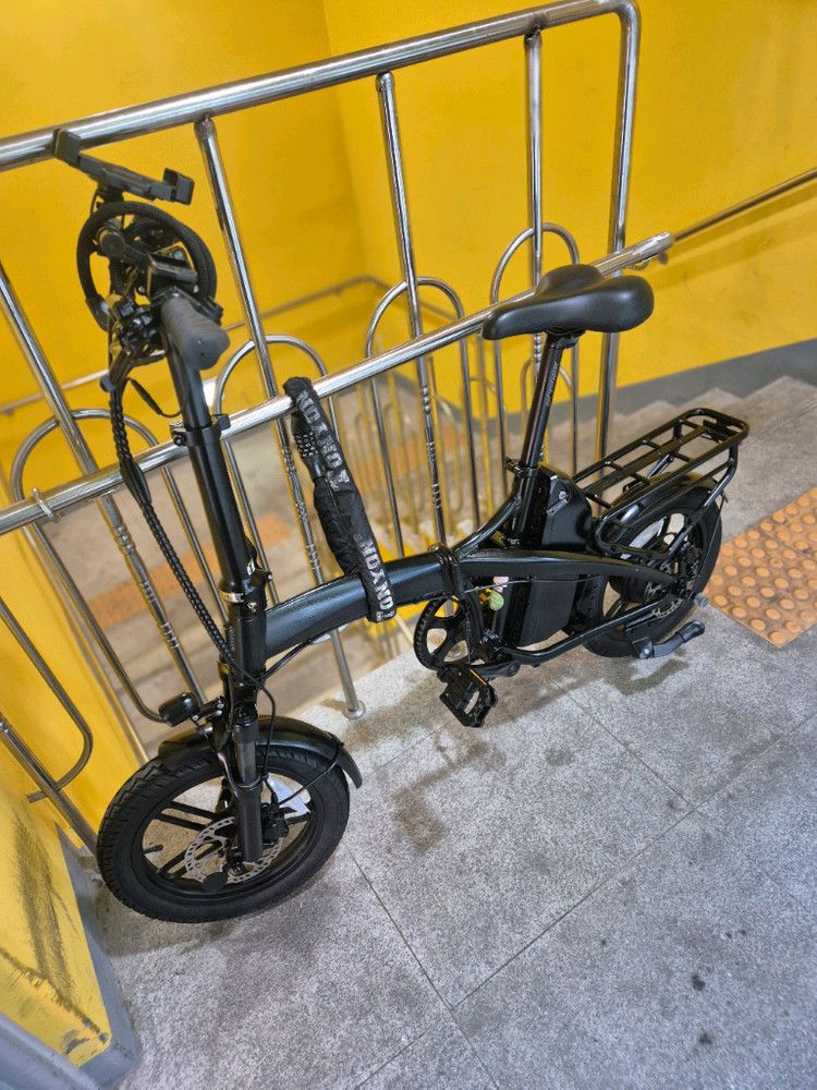 퀄리 엑스트론 프로 미니 전기자전거 신품급 판매--3