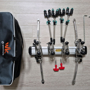 우경4단 받침틀 이미지