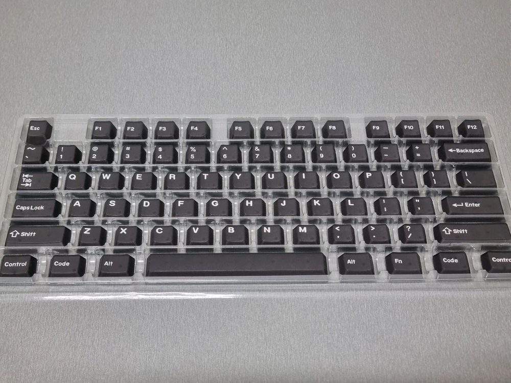 Cherry 반투명 안개 블랙 키캡 이미지