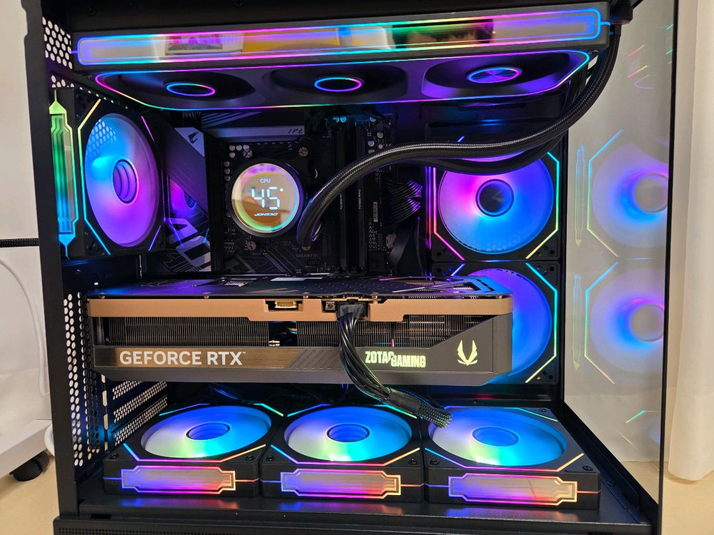 9800x3d, b850m wifi, rtx 5070ti 솔리드 완본체 이미지