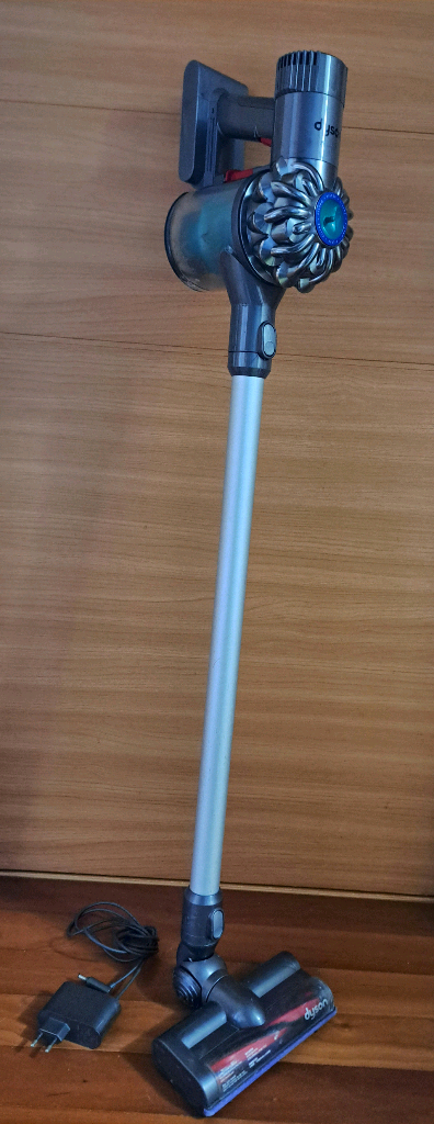 다이슨 무선청소기 이미지