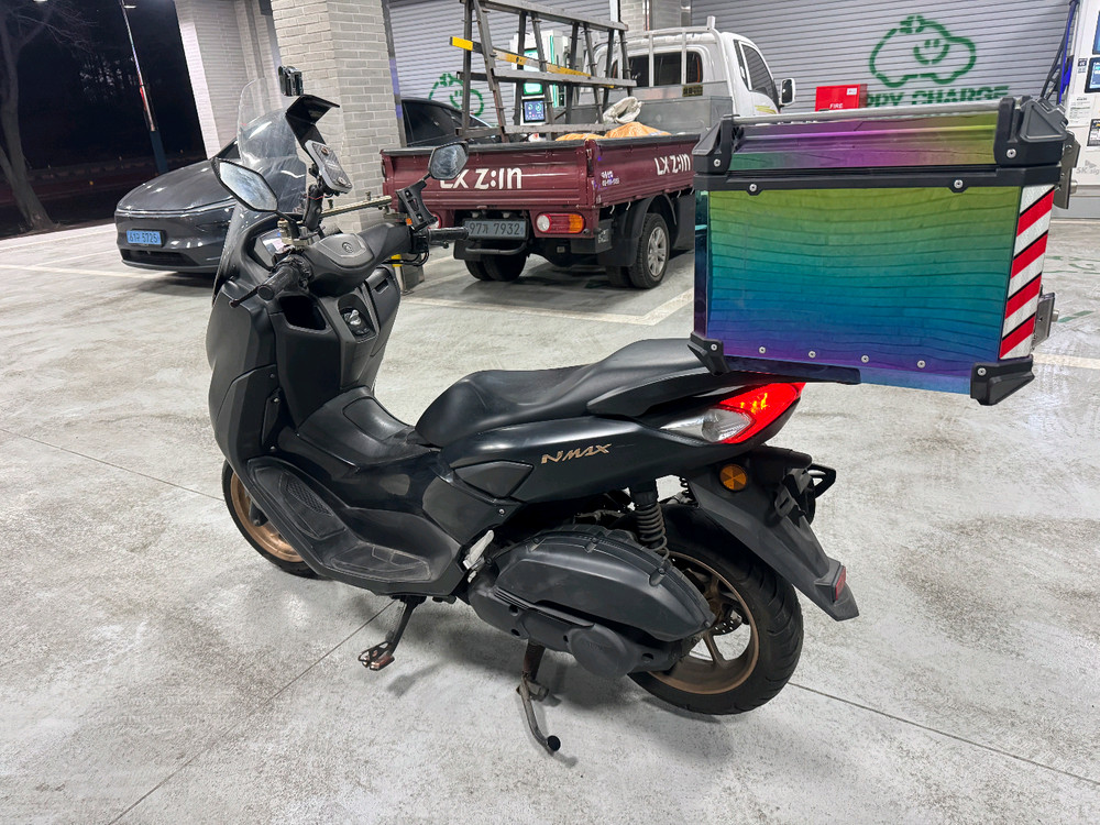 야마하 nmax125 22년 abs 짧은키로수 팝니다--3