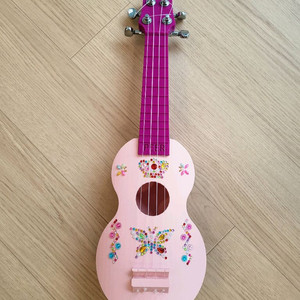 새상품>작은 우쿨렐레 (인테리어 소품) 이미지