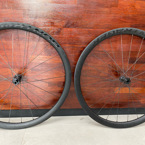 트렉 본트레거 에올루스 프로 37 TLR 카본 휠셋