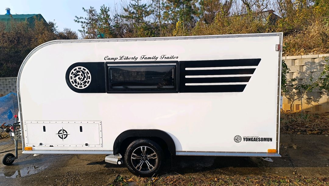 트레일러 캠핑카 이미지