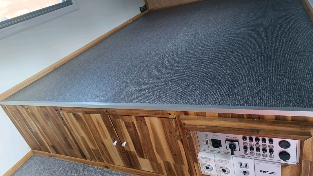 트레일러 캠핑카 이미지