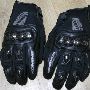 [신형]코미넷 방한 카본 숏장갑 M~L -검정-