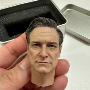 핫토이x 킹스맨 해리 리캐 헤드