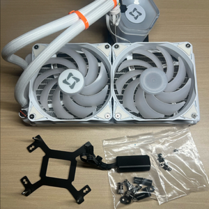 이엠텍 레드빗 240 RGB (화이트) CPU 수냉쿨러